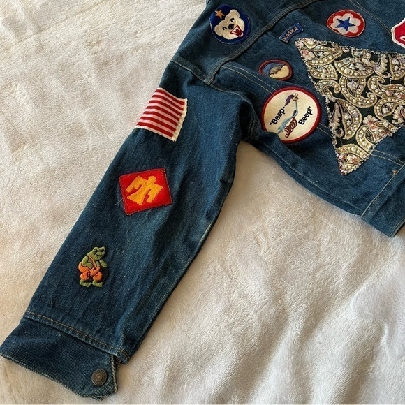 VINTAGE 70s Levi’s Unisex Kids Trucker Jacket with Vintage Patches Orange Tab - Picture 7 of 14